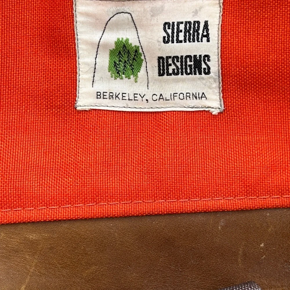 Rare Made in USA 70s Vtg Sierra Designs Teardrop Leather Bottom Backpack Orange